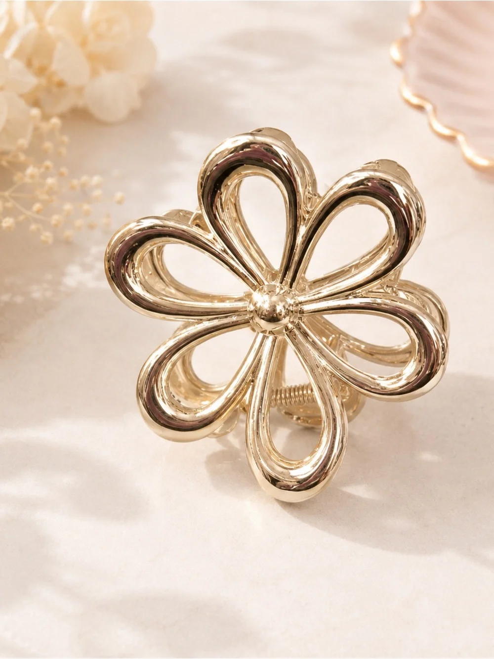 Gold Floral Flower Claw Hair Clip NWT